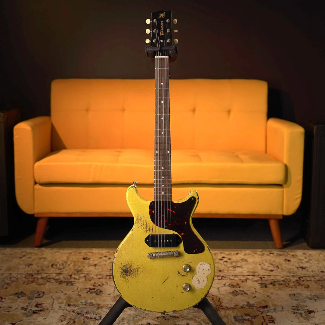 Rock N Roll Relics Thunders DC - TV Yellow