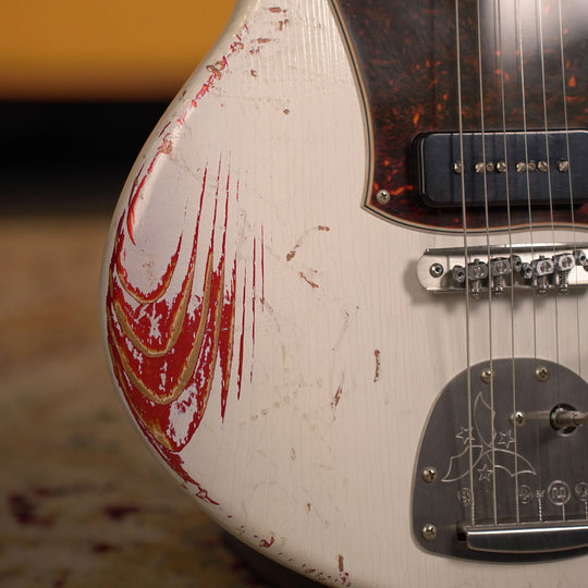 Novo Serus J - Olympic White over Candy Apple Red