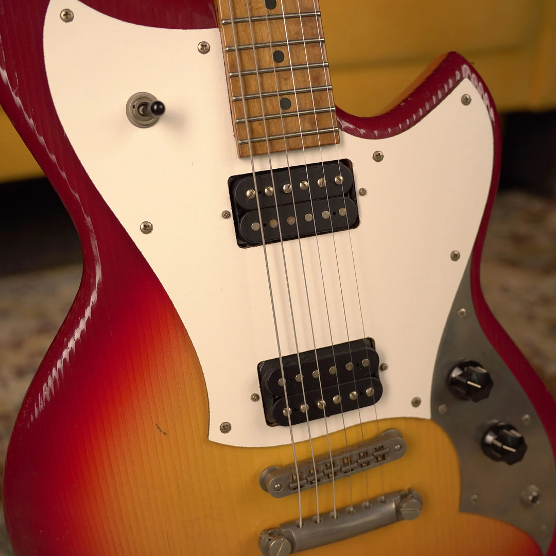 Novo Serus H2 - Maroon Burst