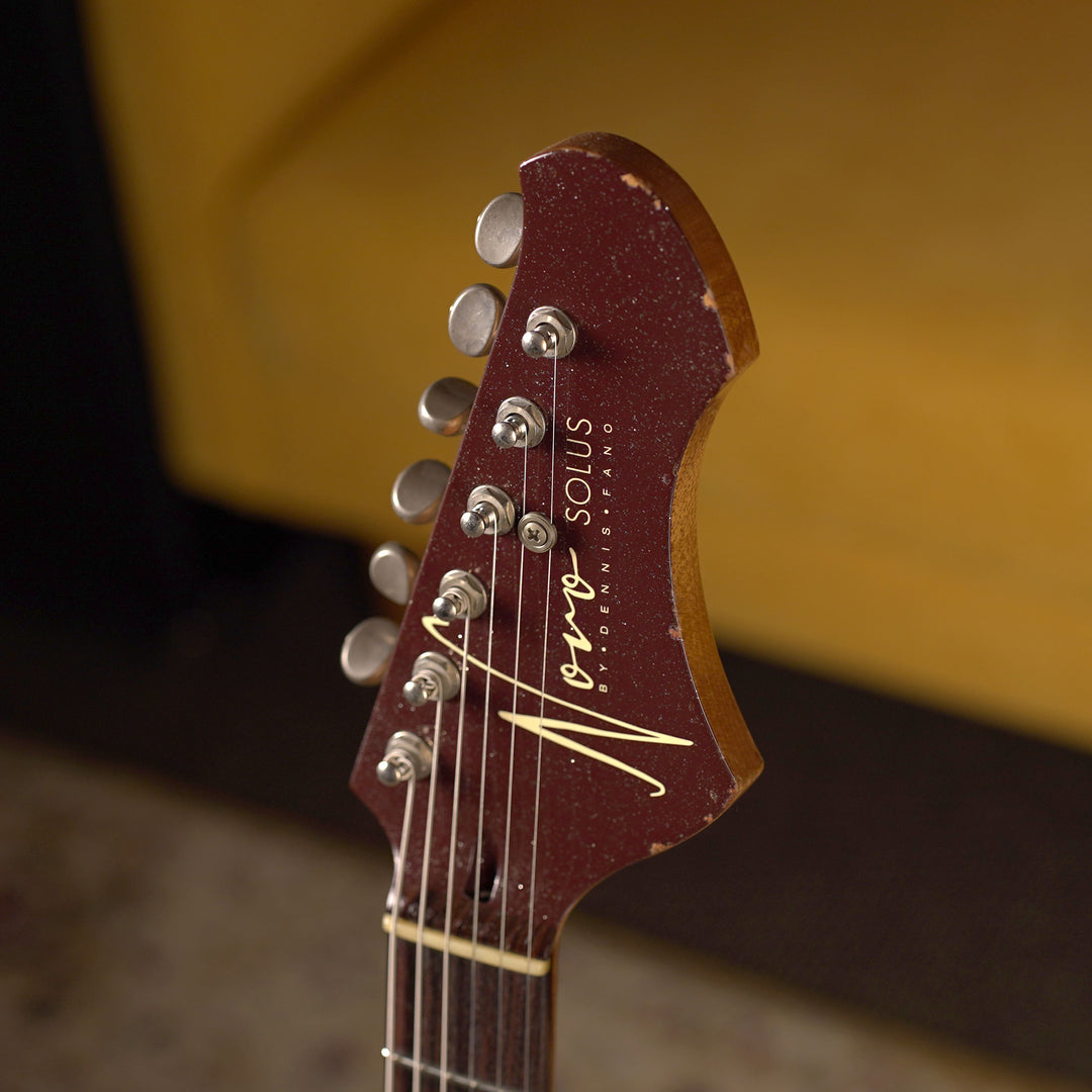 Novo Solus M1 - Silvertone Burst