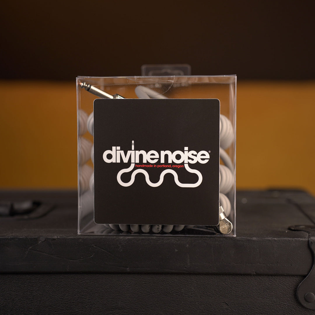 Divine Noise 30' Curly Straight-Right Angle Instrument Cable - Grey