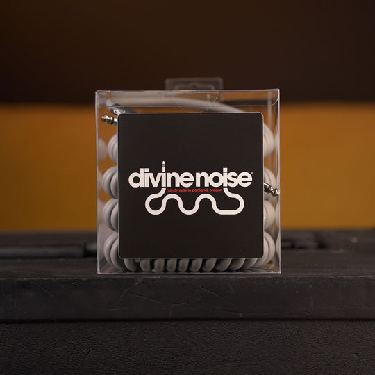 Divine Noise 30' Curly Straight-Straight Angle Instrument Cable - Grey