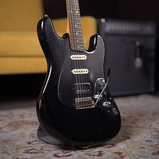 Castedosa Guitars "Familia Built" El Caballo - Black