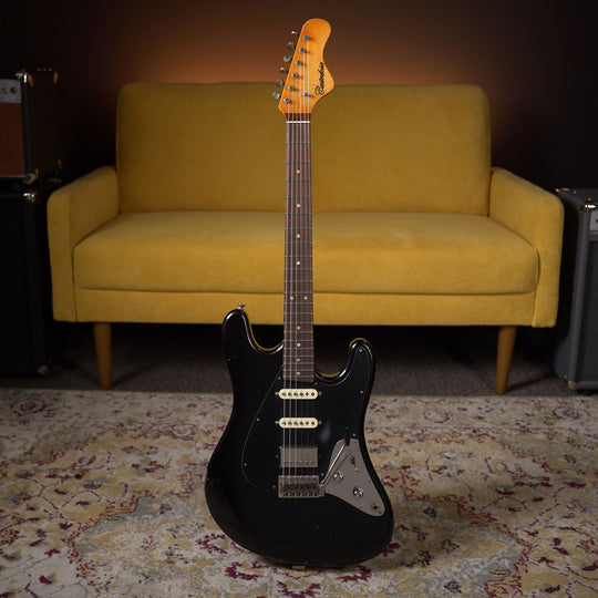 Castedosa Guitars "Familia Built" El Caballo - Black