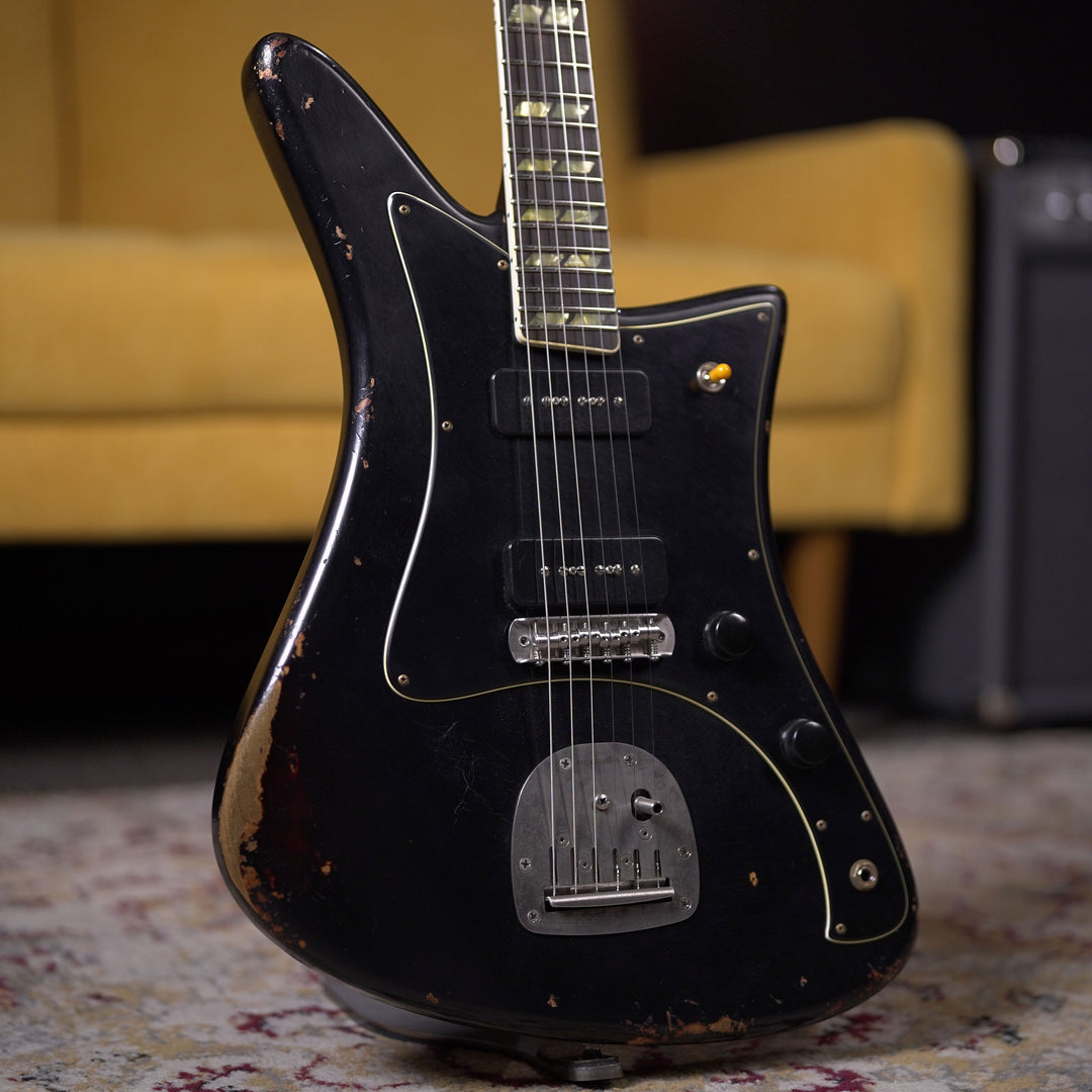 Castedosa Maravilla L-84 - Black Over 3-Tone Sunburst