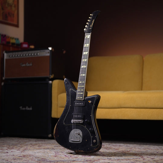 Castedosa Maravilla L-84 - Black Over 3-Tone Sunburst