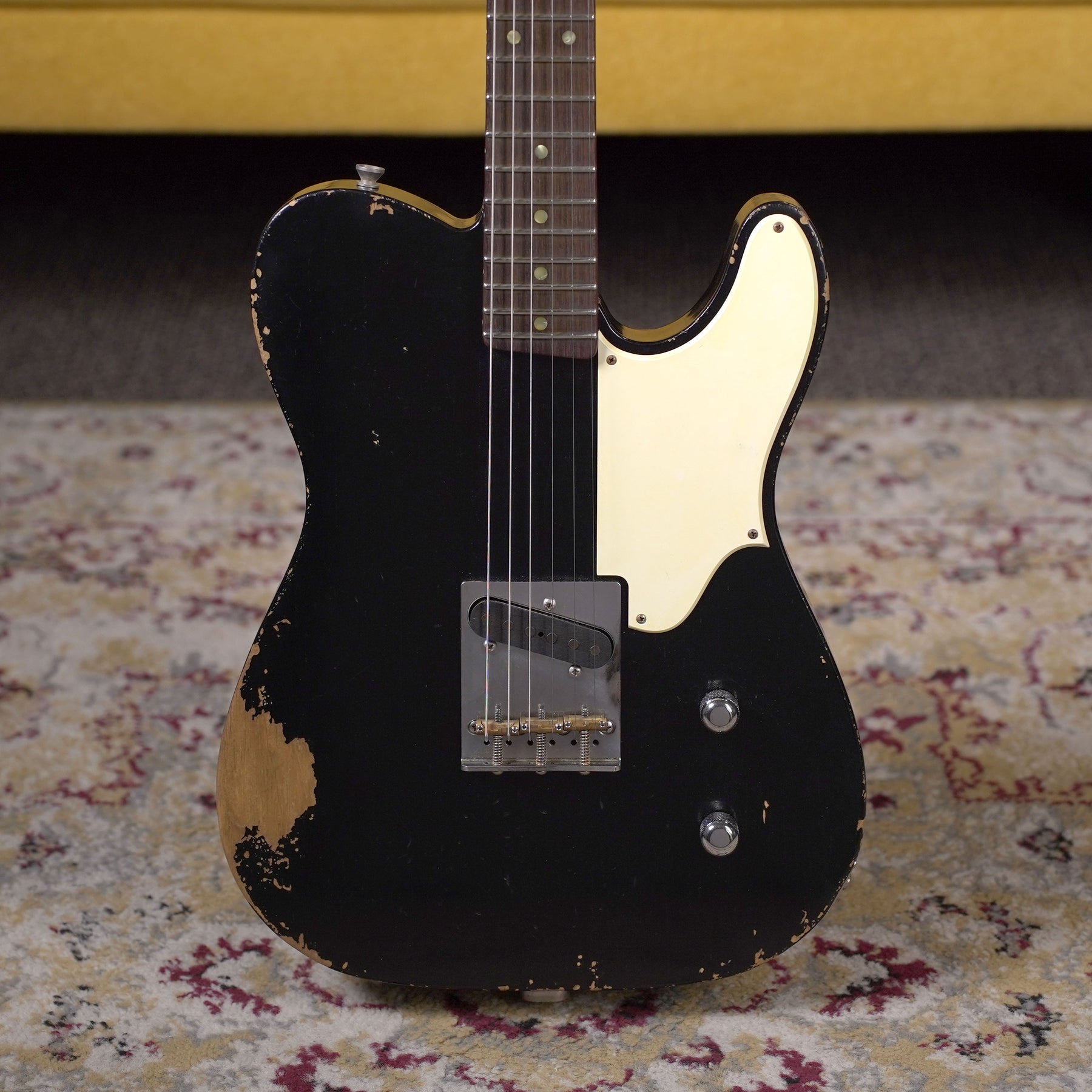 ギター CrewsManiacSound 53BLACKGUARDVintageLine Castedosa Marianna Standard - Black #536 – High Voltage Guitars