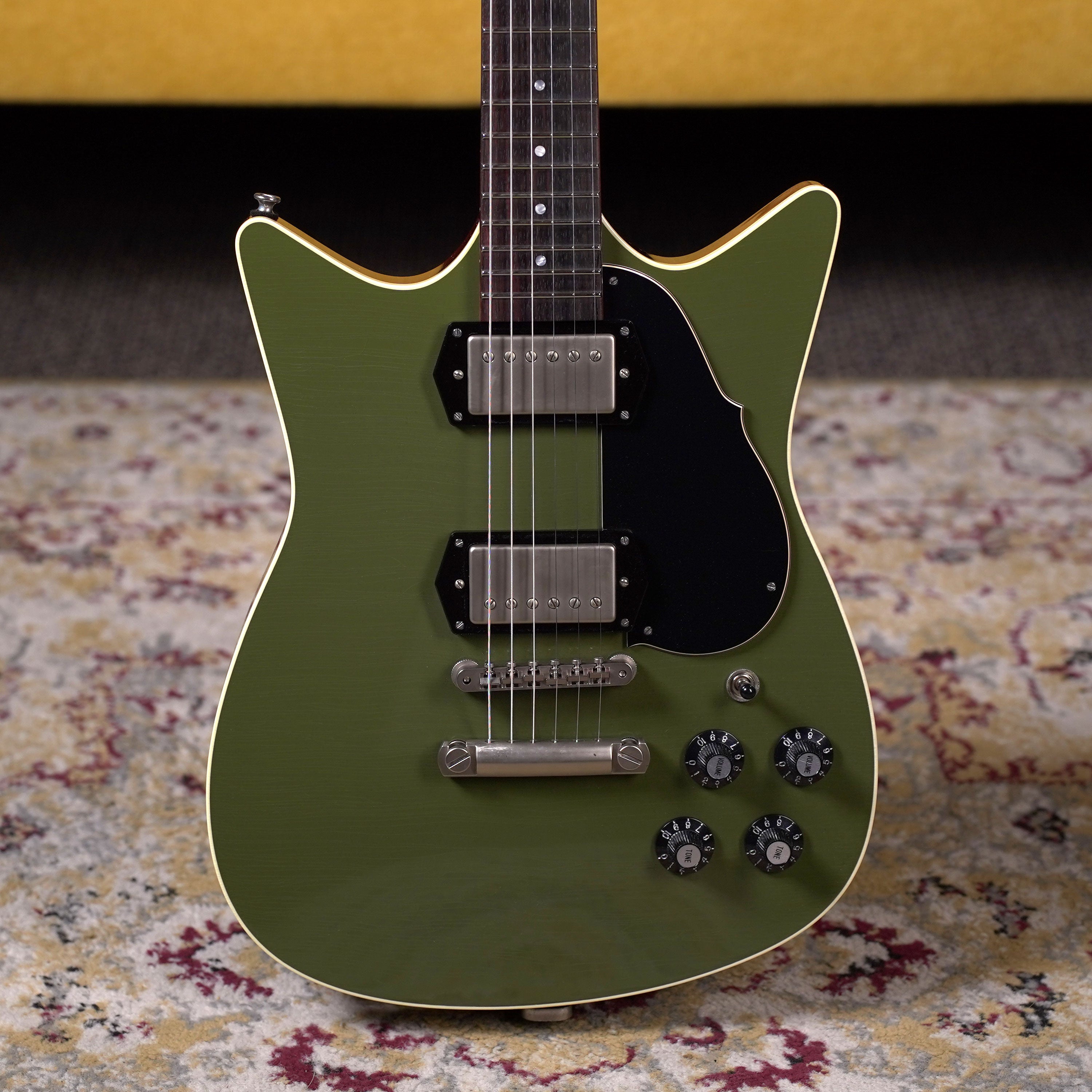 Frank Brothers Arcade One - Olive Drab – High Voltage Guitars
