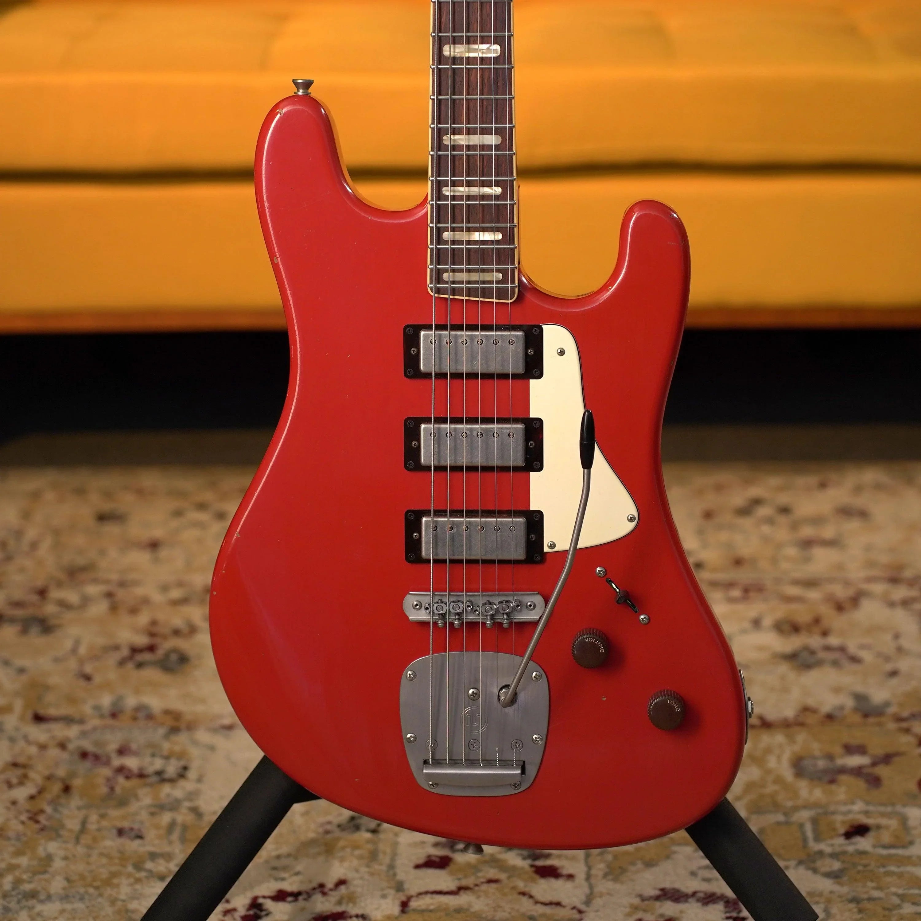 Castedosa Guitars Conchers Baritone - Fiesta Red – High Voltage