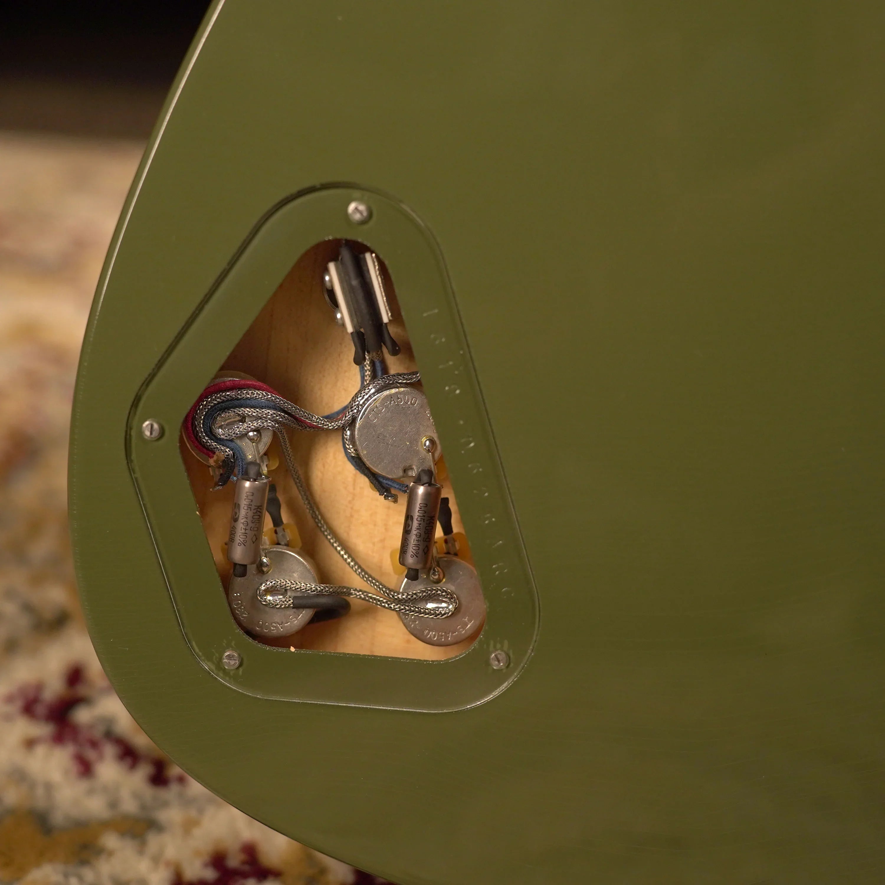 Frank Brothers Arcade One - Olive Drab – High Voltage Guitars