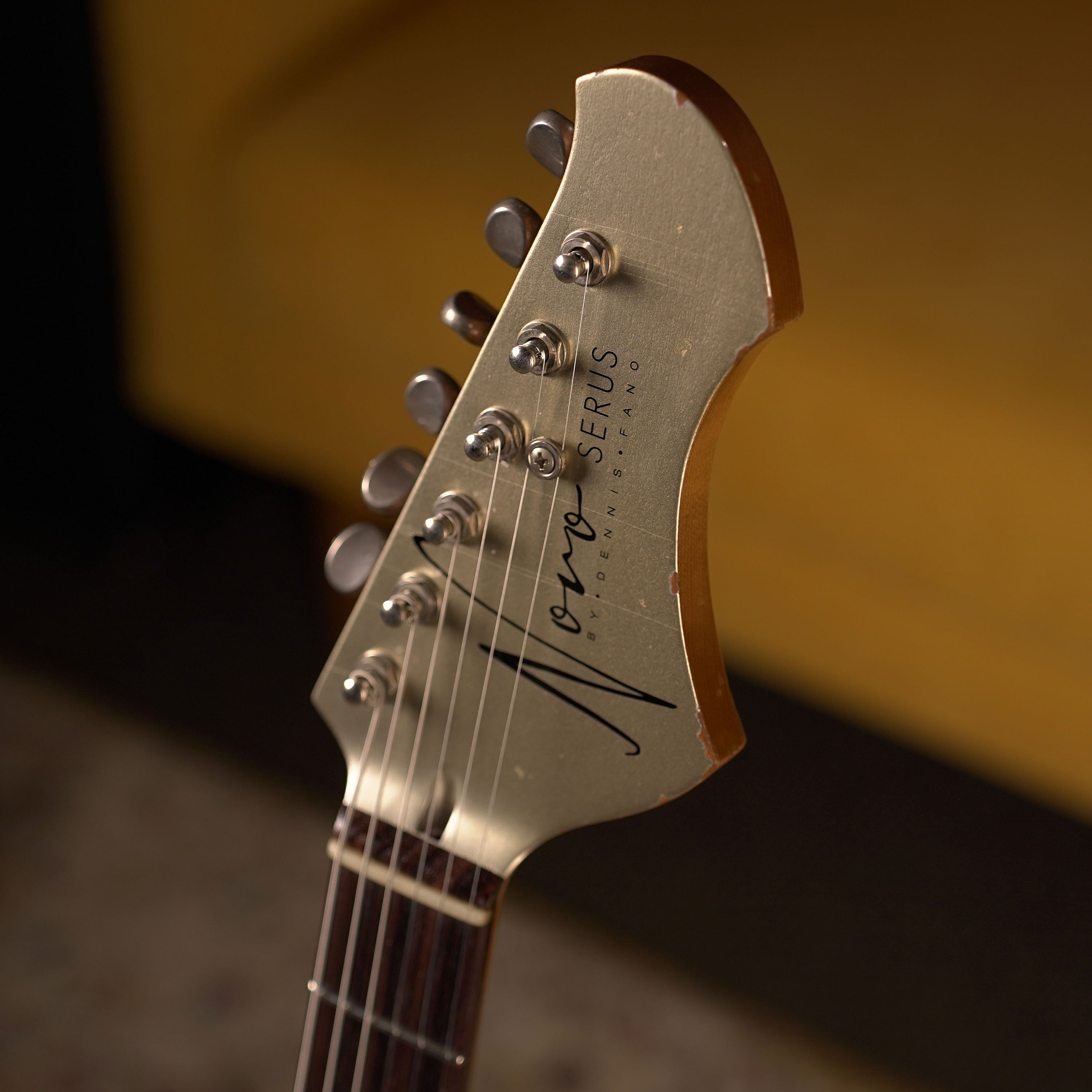 ゆう様✨️美品 SLY J／W SWITCHING STRAIGHT Suhr Andy Wood Signature Series Modern T SS Electric Guitar - AW