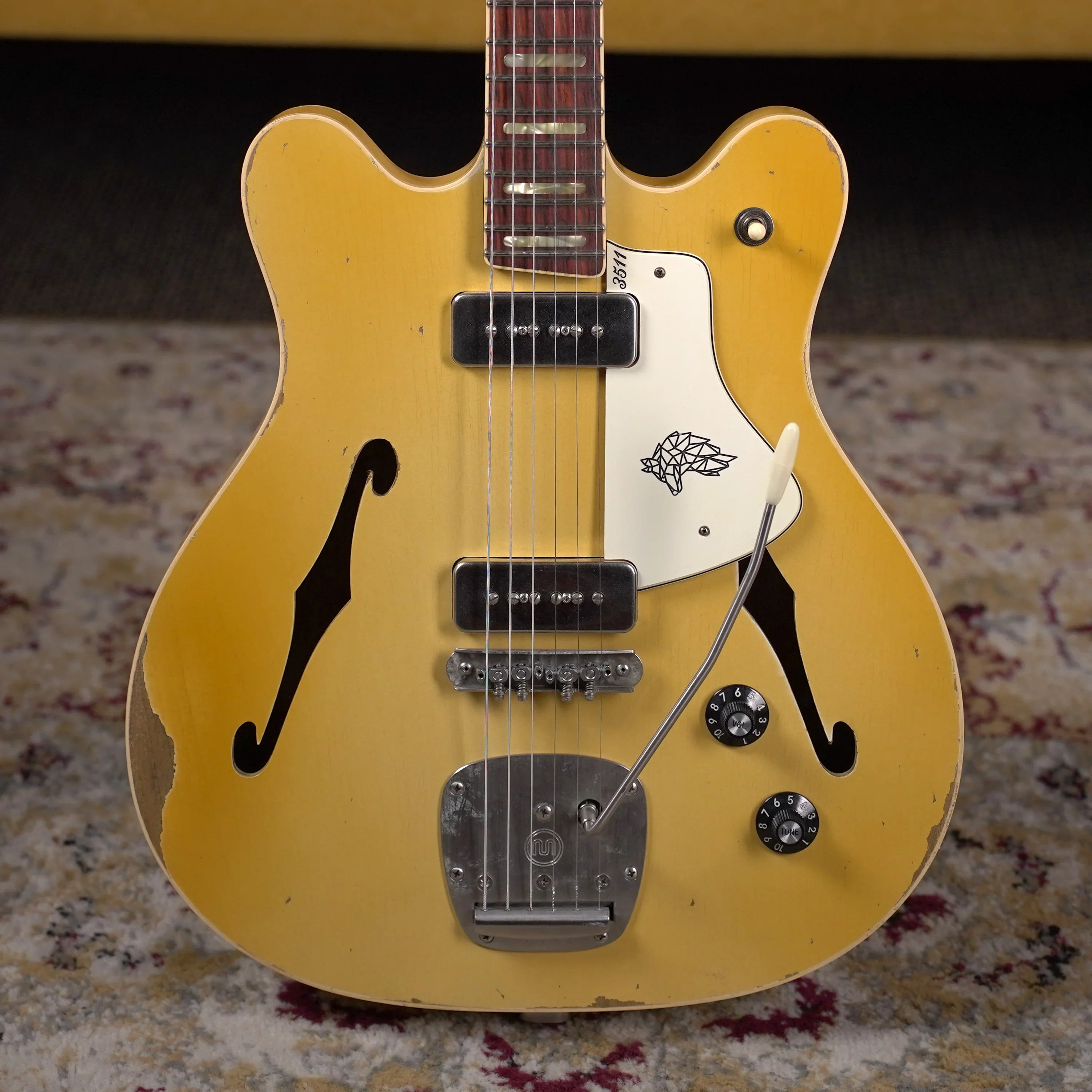 Castedosa 3511 Lobo - Burnt Marshmallow – High Voltage Guitars