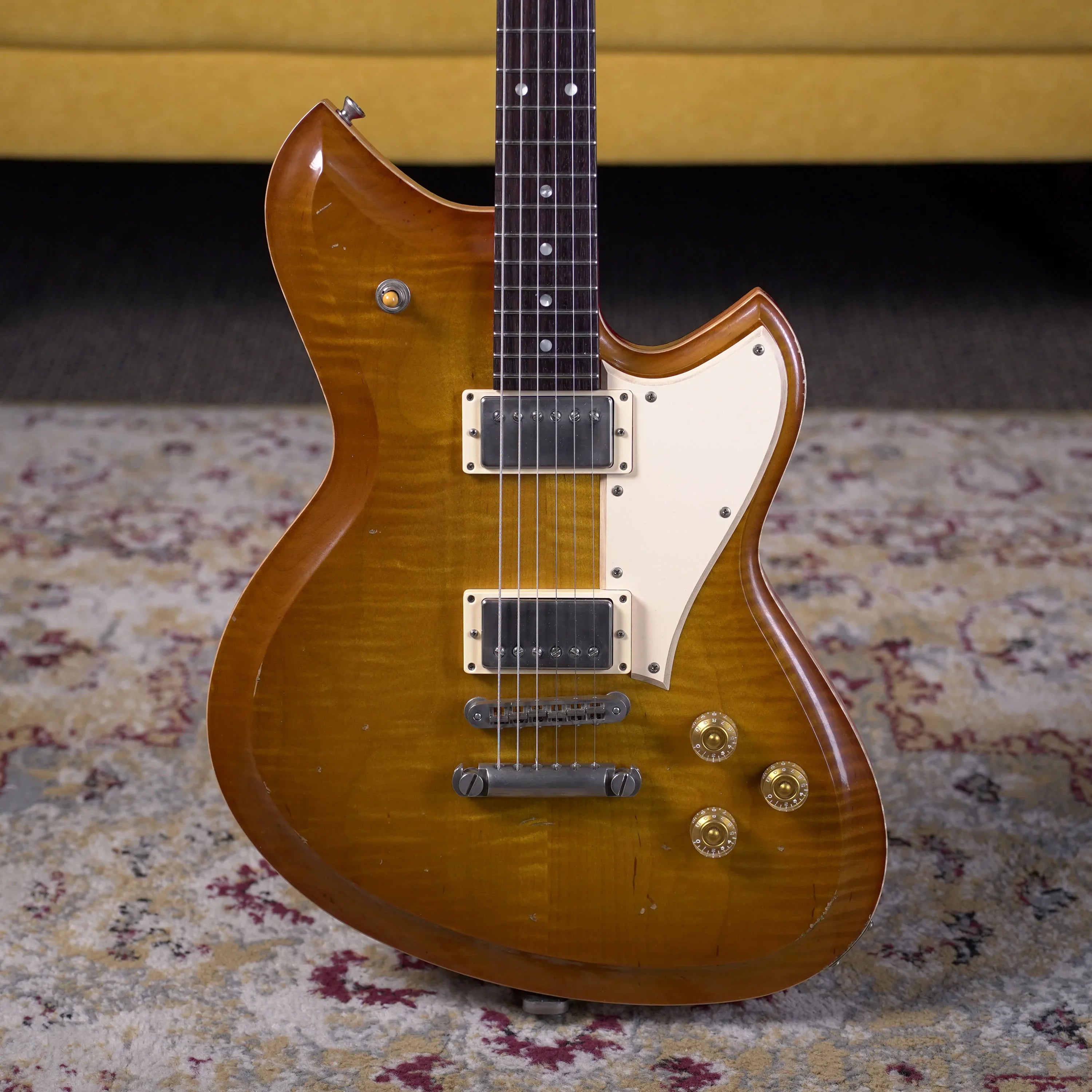 Novo Chambered Serus H2 LTD - Faded Tea Burst – High Voltage Guitars