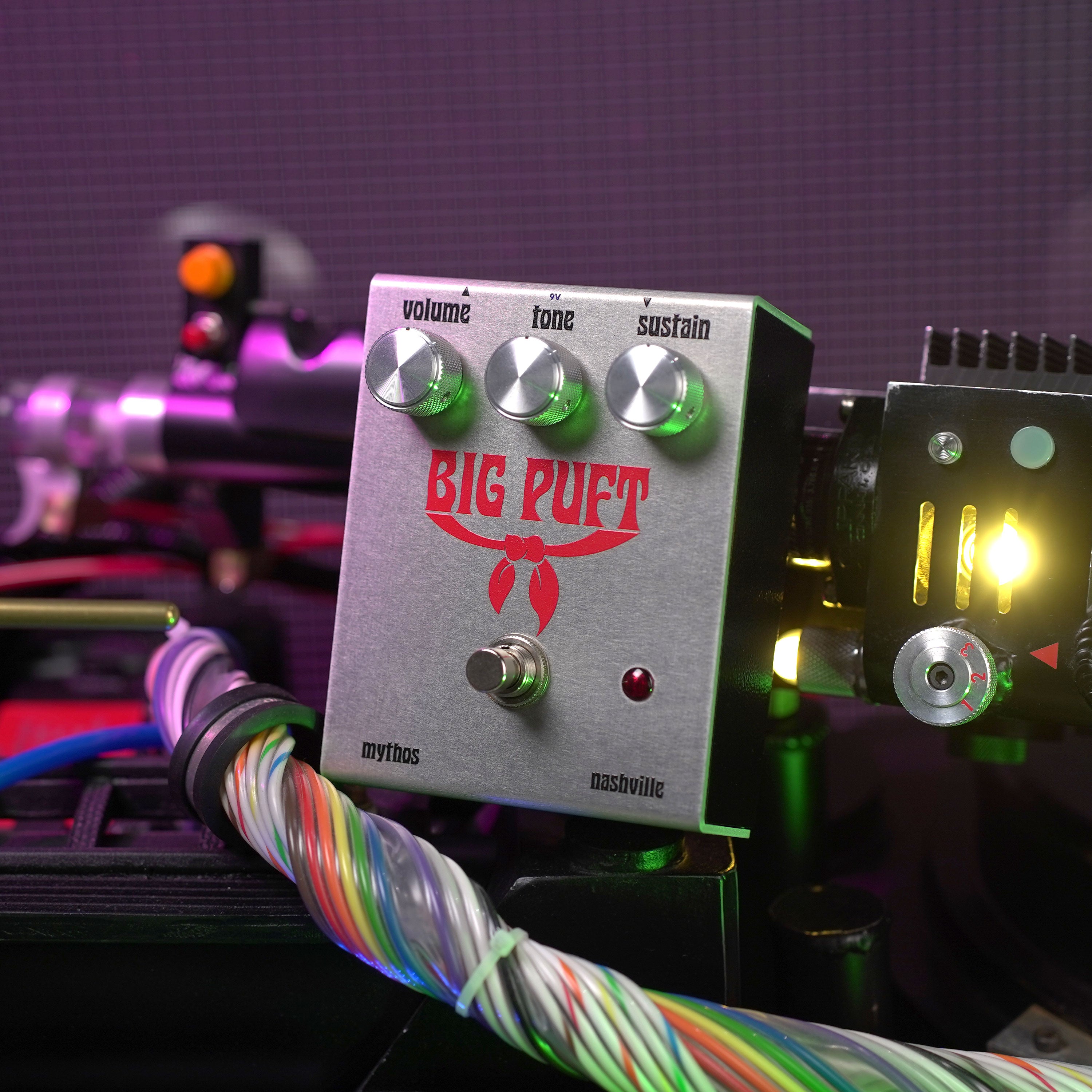 Mythos Pedals Big Puft Fuzz Device – High Voltage Guitars