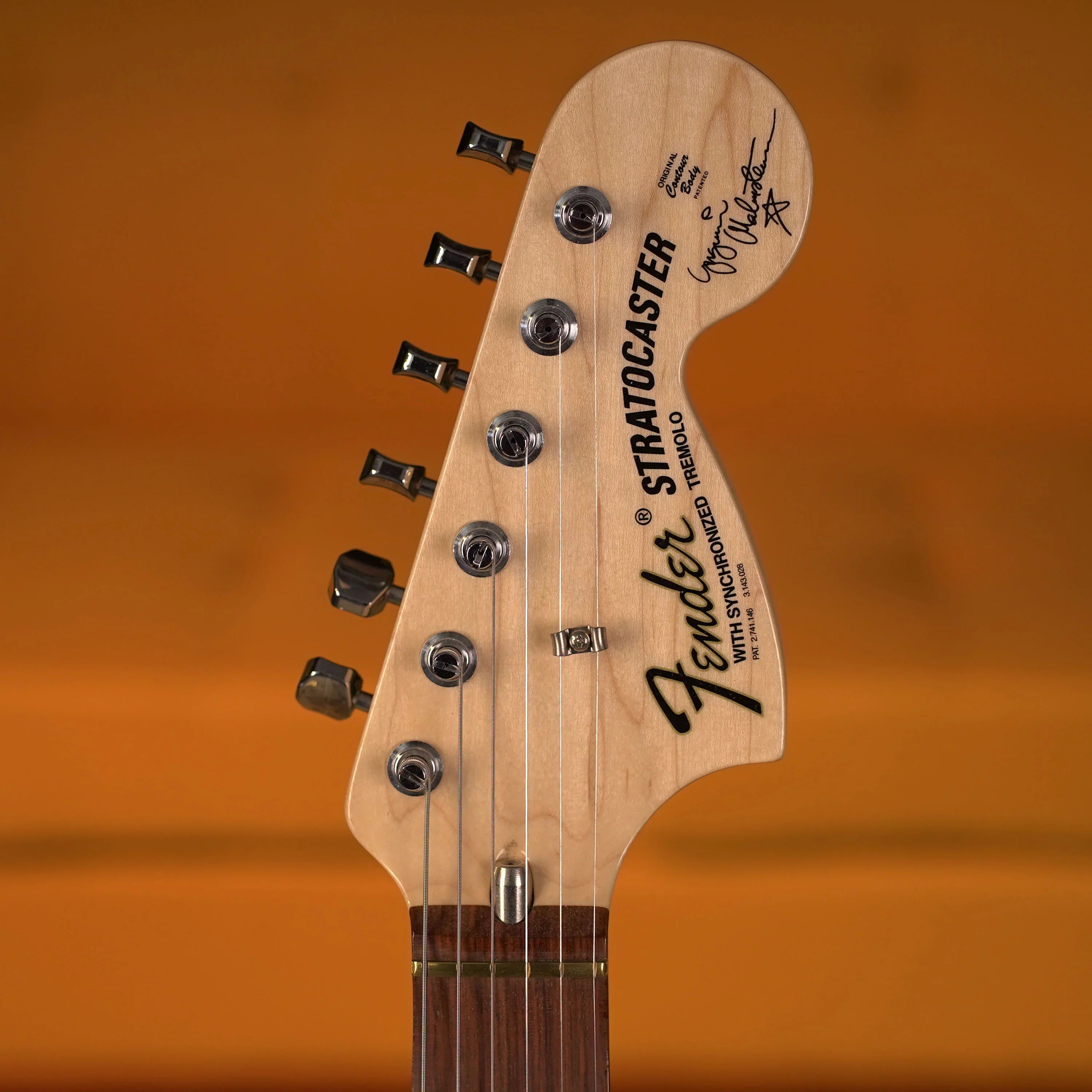 ギター Fender Stratocaster Yngwie Malmsteen USA Fender Yngwie Malmsteen Stratocaster Vintage White (SN: US24030990