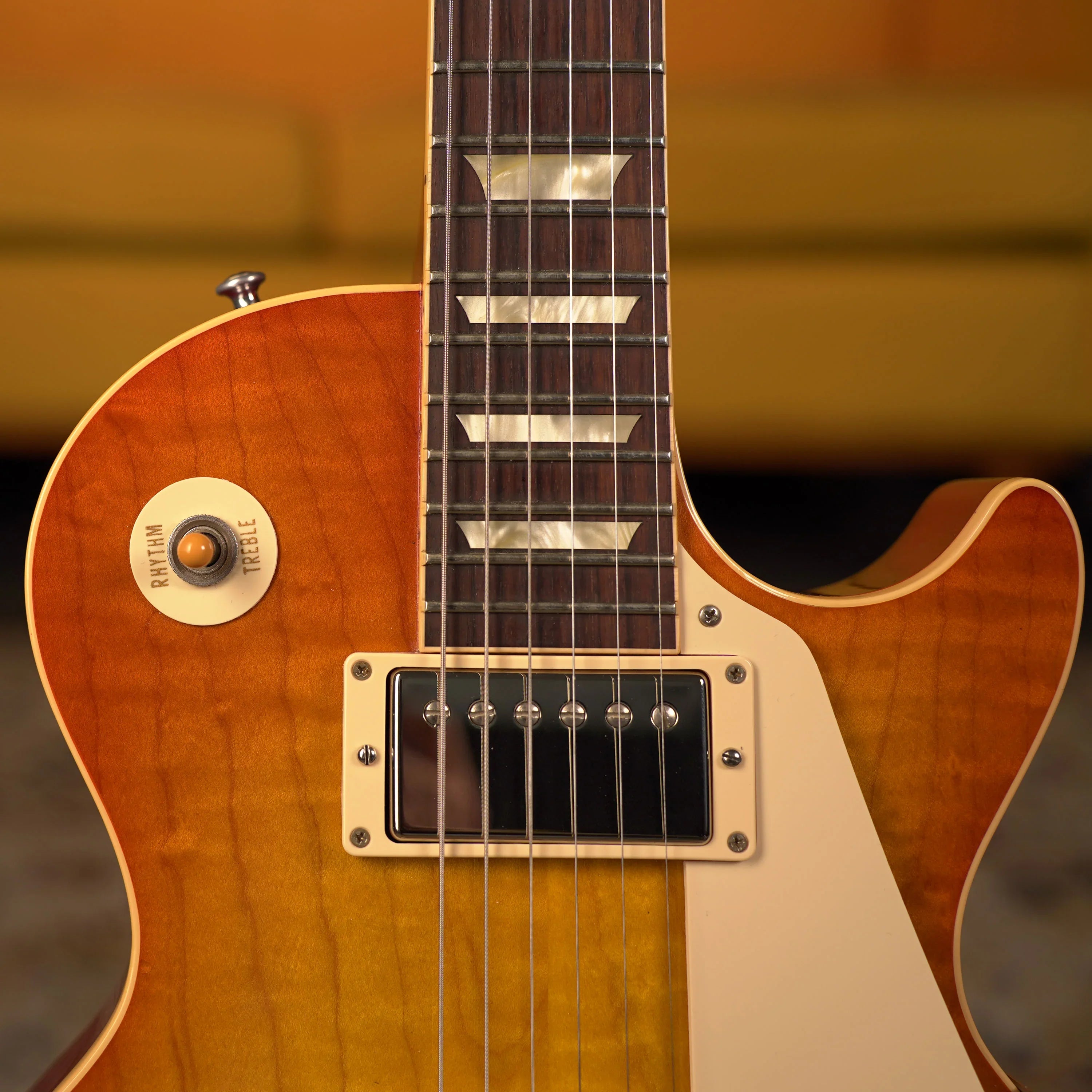 2011 Gibson Custom R7 Les Paul - Washed Washed Cherry – High