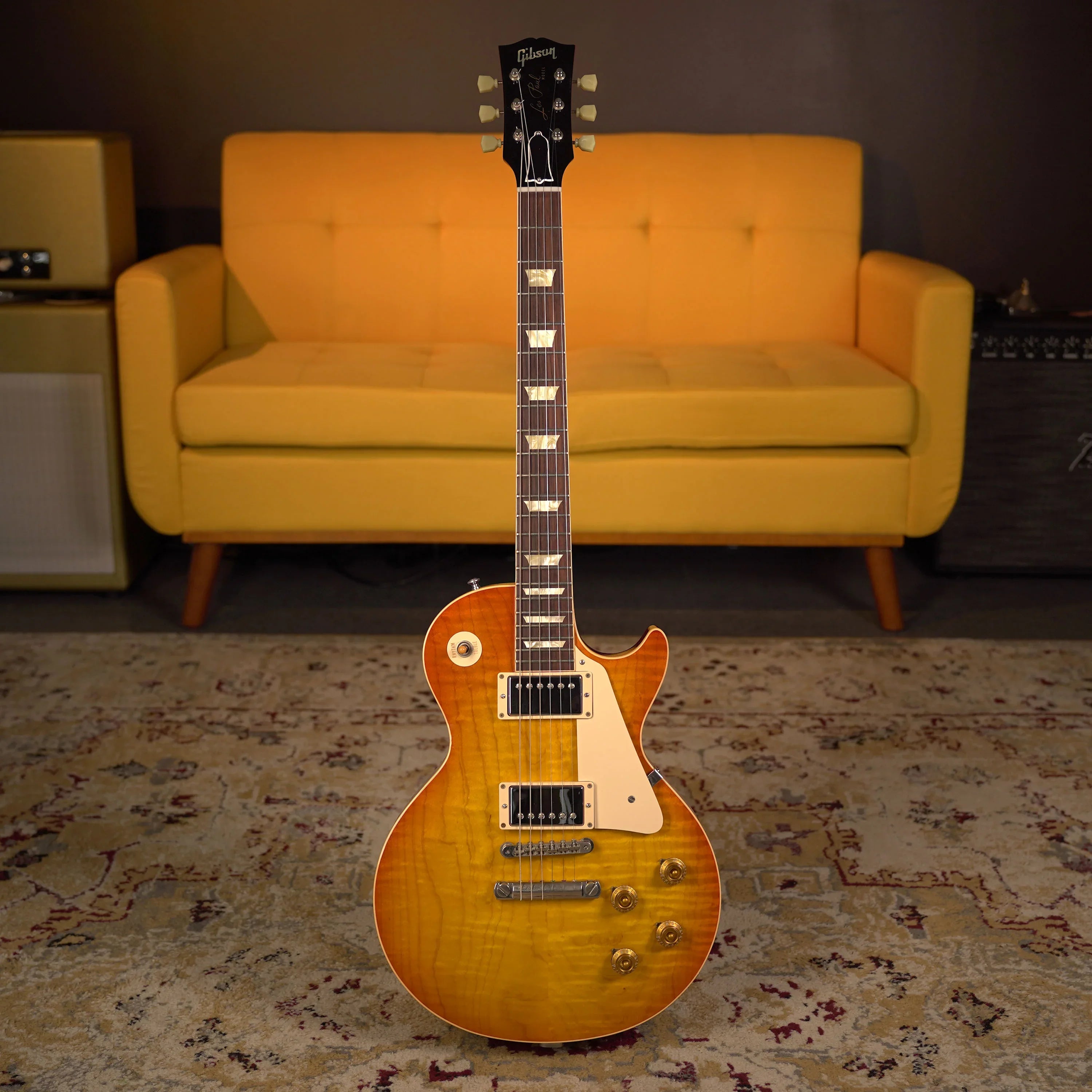 2011 Gibson Custom R7 Les Paul - Washed Washed Cherry – High