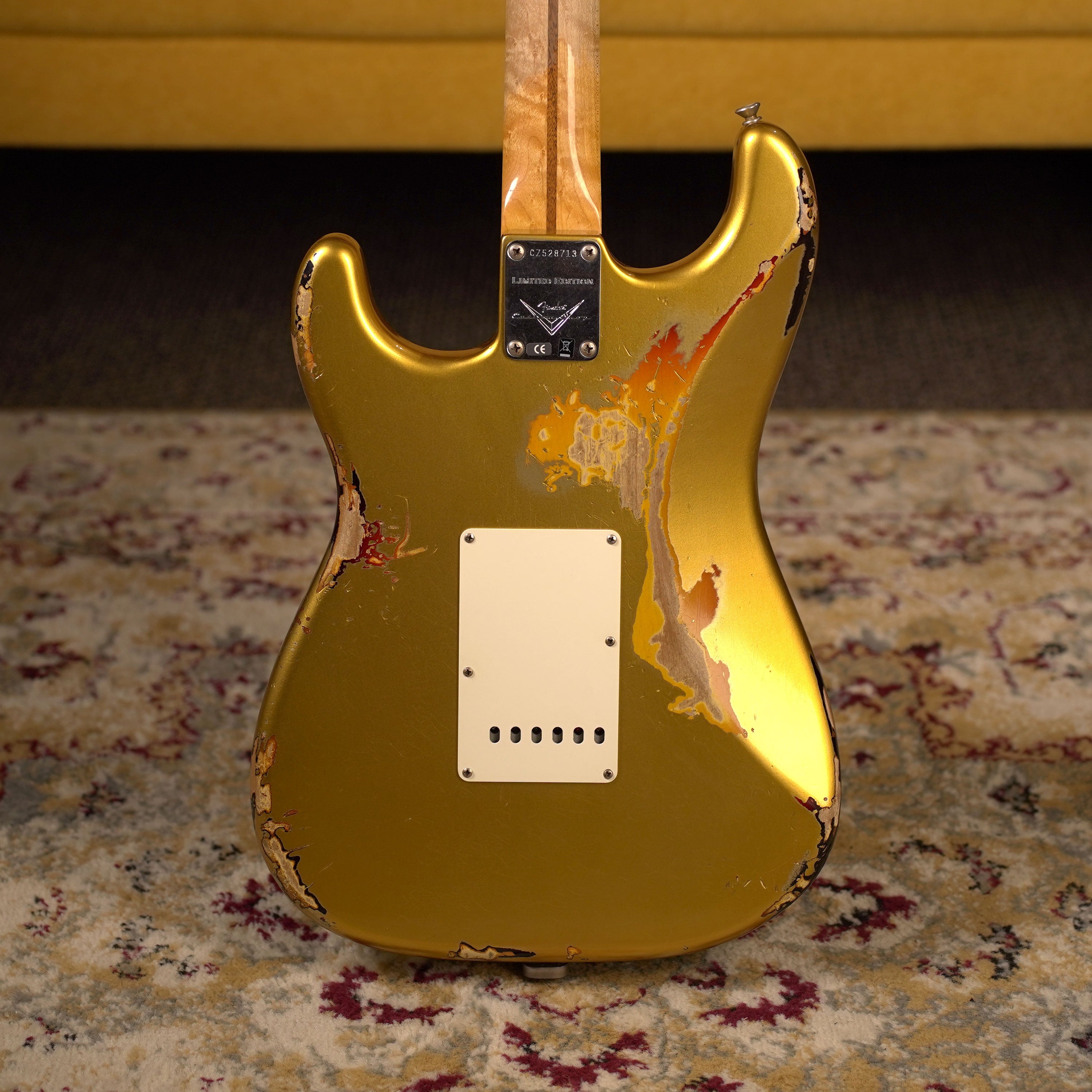 2016 Fender Custom Shop Mischief Maker - Aged Aztec Gold over 3