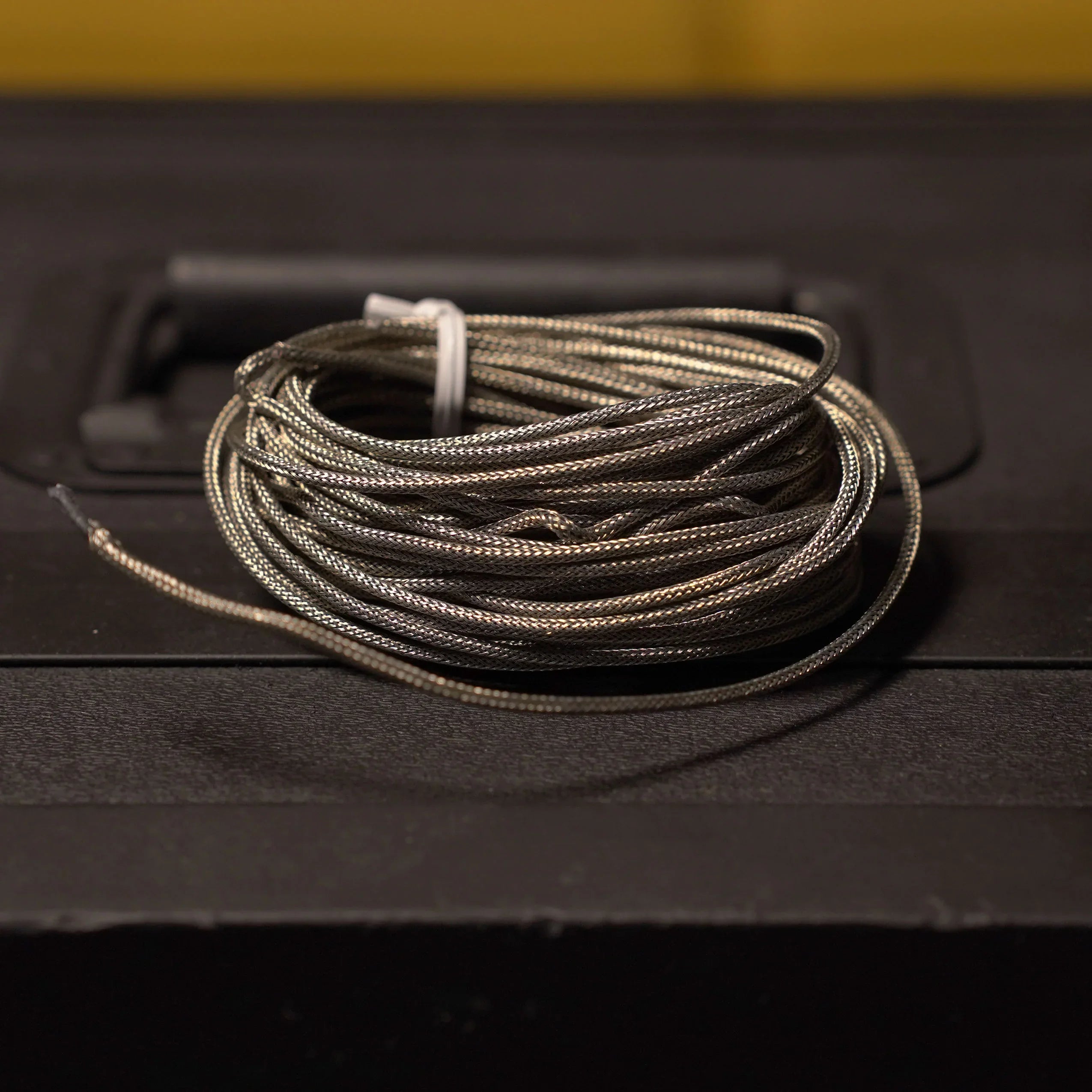 Vintage Braided Shielded Push-Back Wire – High Voltage Guitars