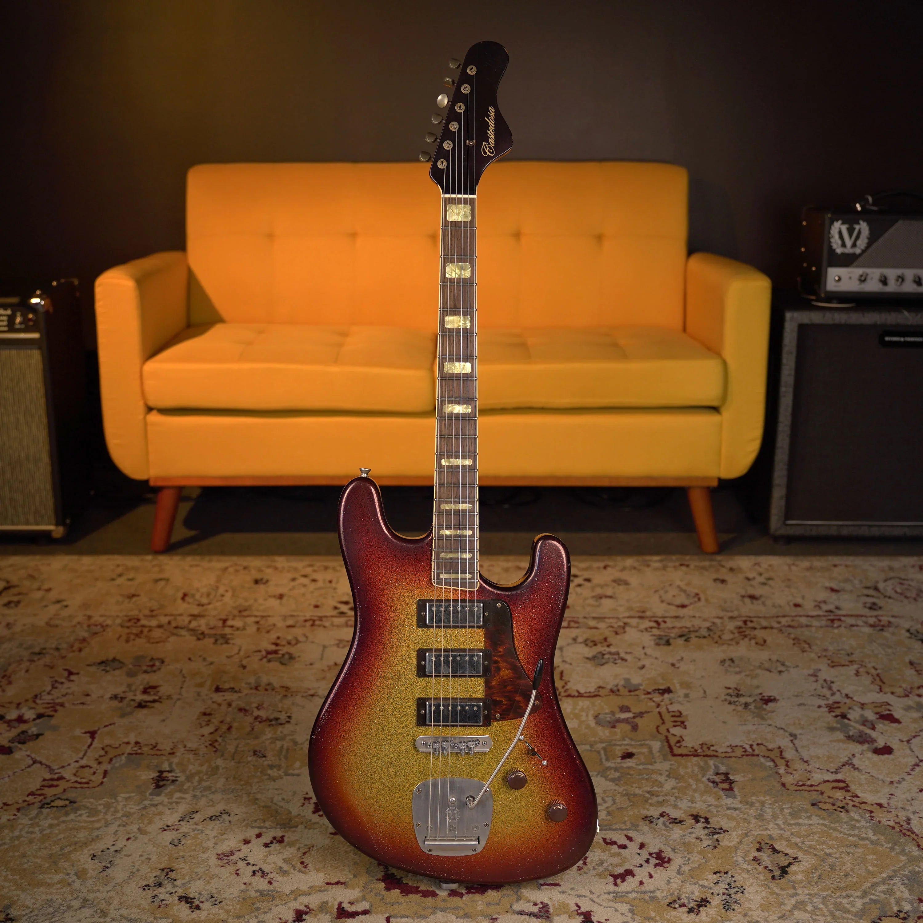 Castedosa Guitars Conchers Standard - 3-Tone Sunburst Sparkle