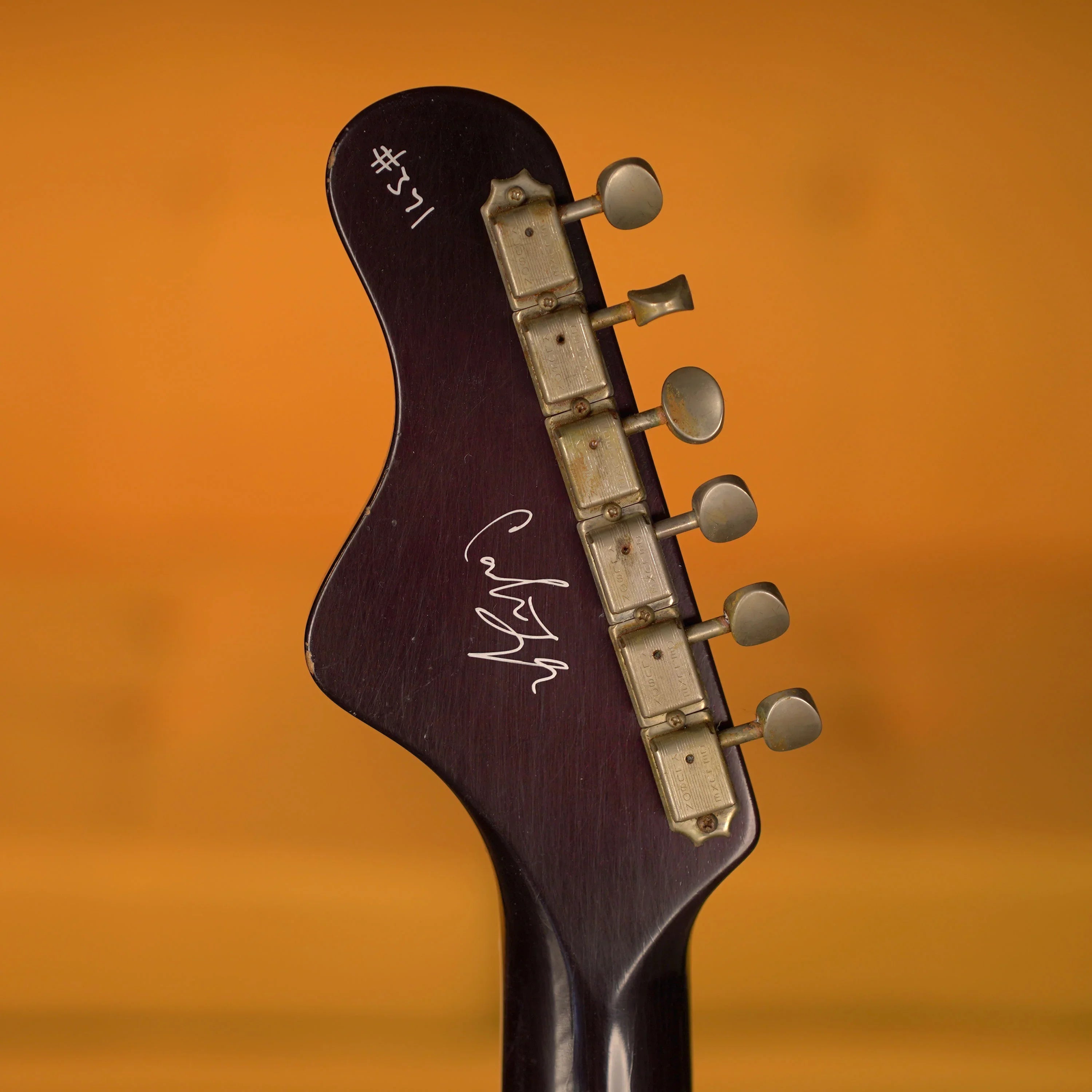 Castedosa Guitars Conchers Standard - 3-Tone Sunburst Sparkle