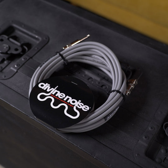 Divine Noise 20' Straight-Right Angle Instrument Cable