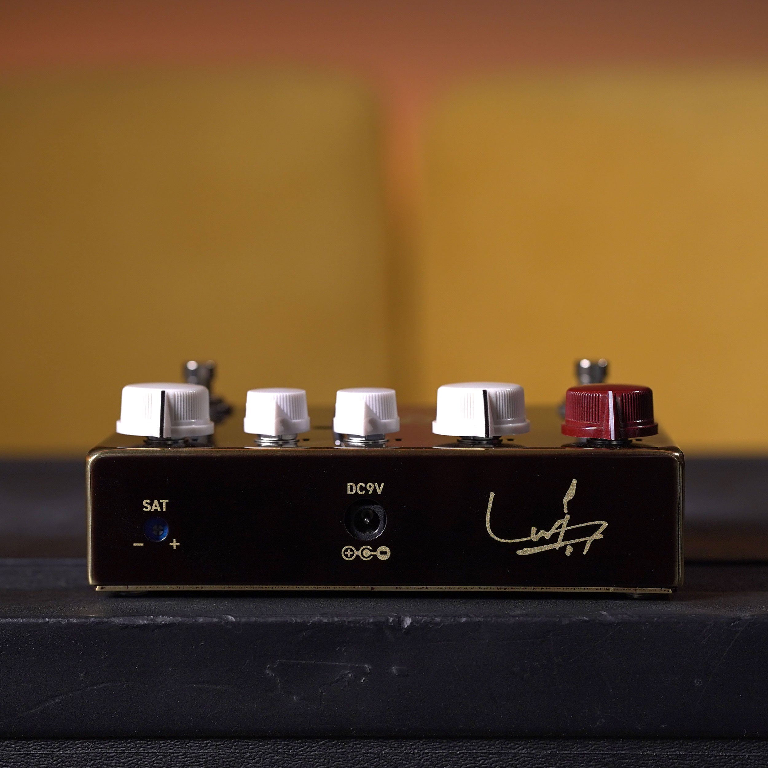 Vemuram Spiritone – High Voltage Guitars